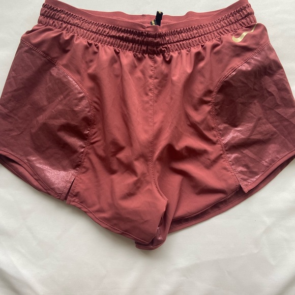 nike running shorts - Picture 3 of 4